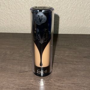 KVD beauty lock it foundation